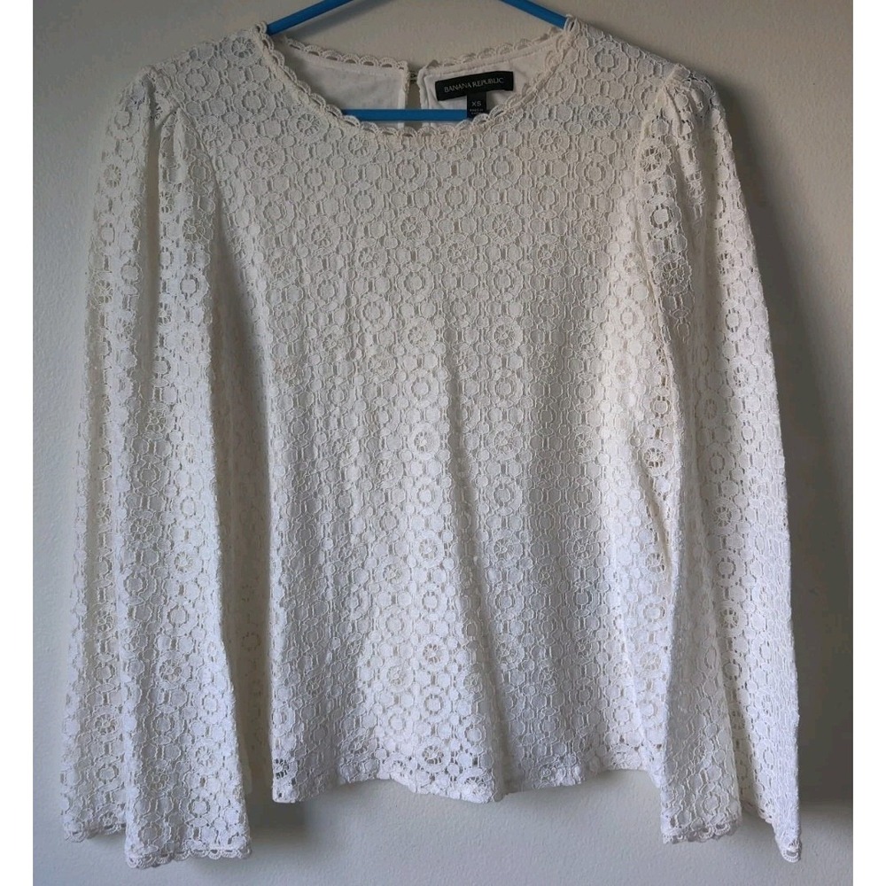 Banana Republic Women's XS Ivory Long Sleeve Lace Top Keyhole Back Lined Torso